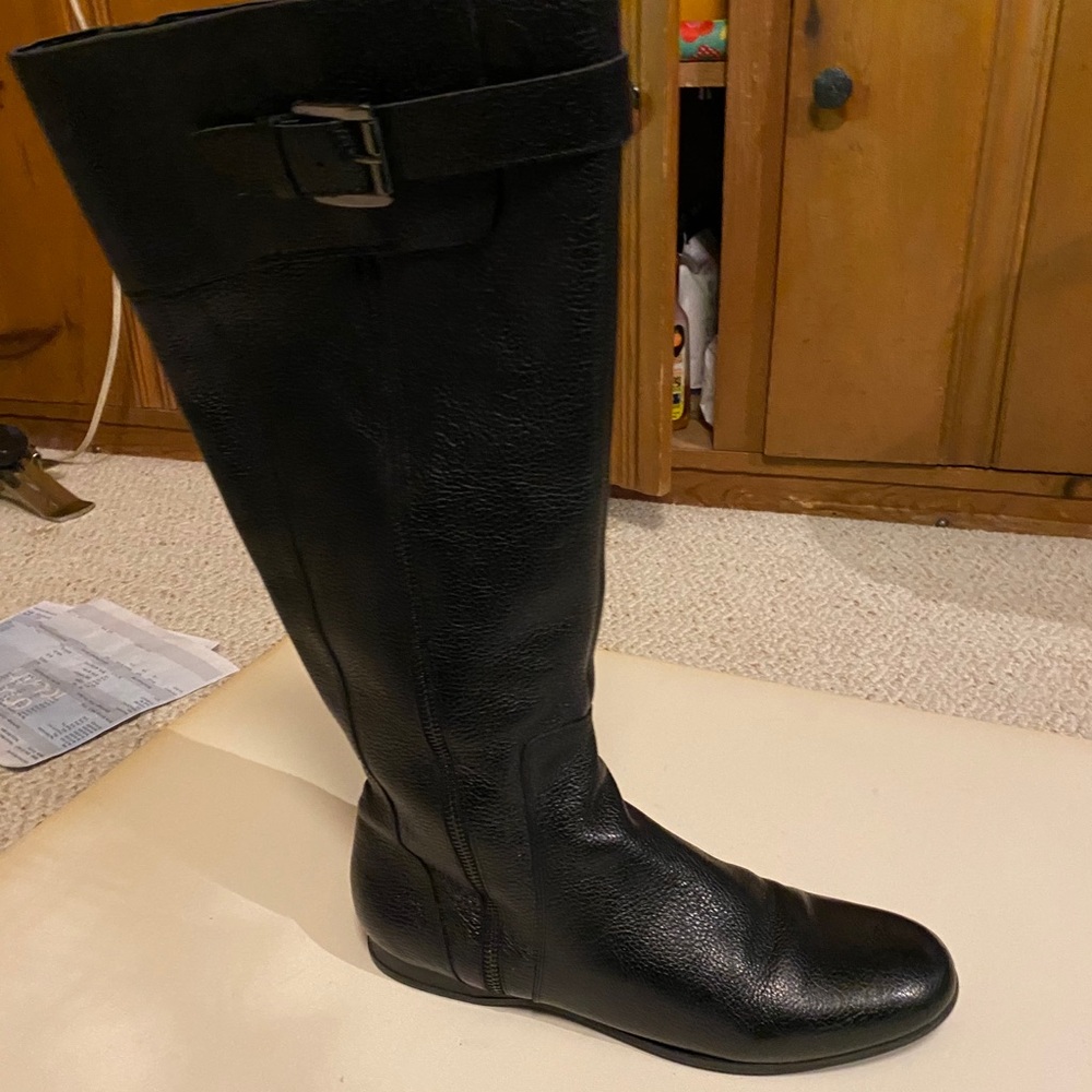 Black boots